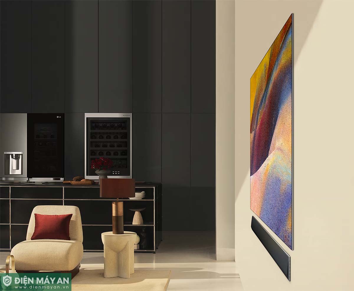 Dù lắp đặt tivi OLED Evo 97G4PSA bằng cách treo tường hay để bàn thì thiết bị vẫn góp phần làm nổi bật không gian nội thất
